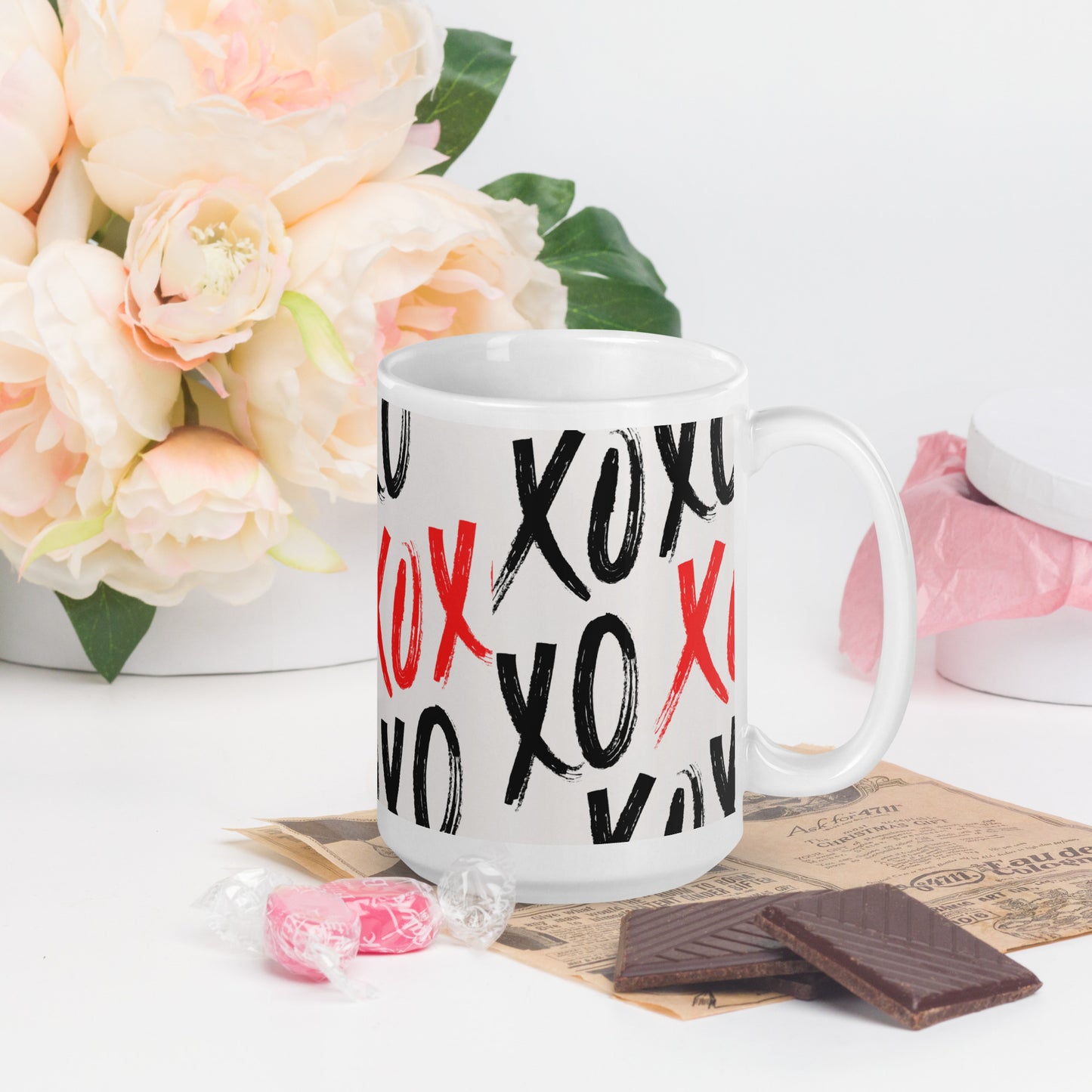 XOXO White glossy mug